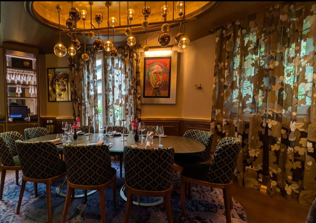 restaurant