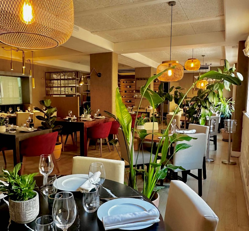 restaurant