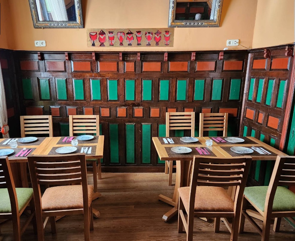 restaurant