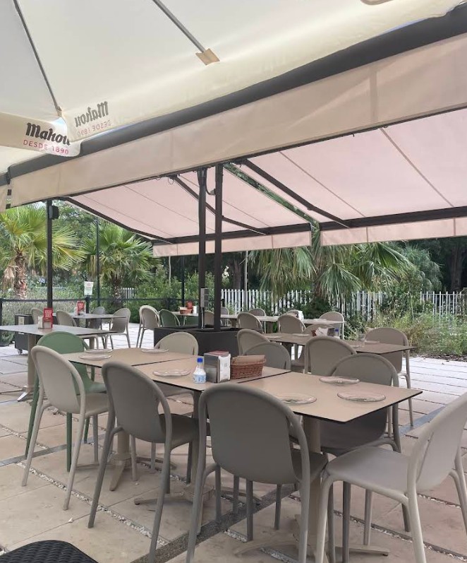 restaurant