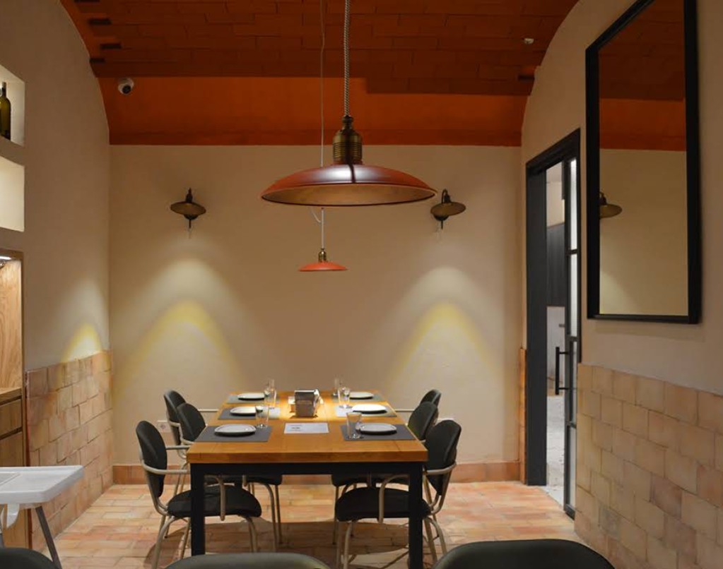 restaurant