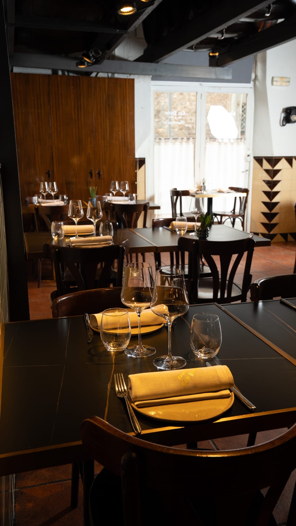 restaurant