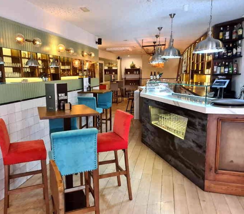 restaurant