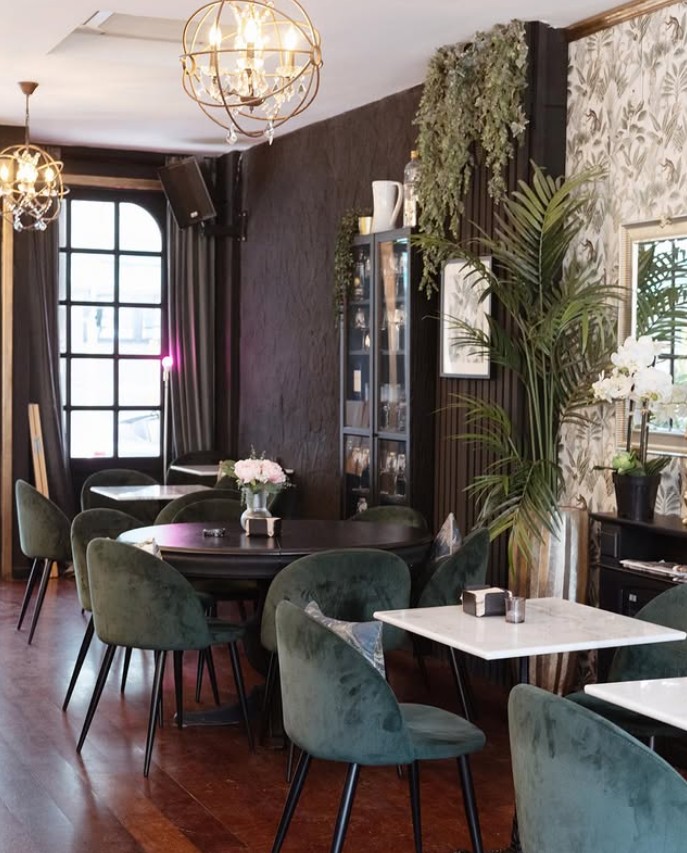 restaurant
