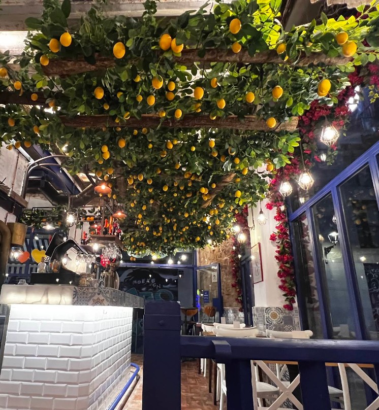 restaurant