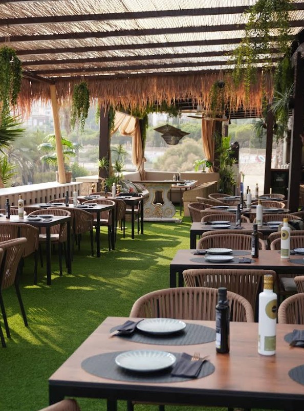 restaurant