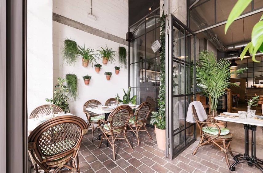 restaurant
