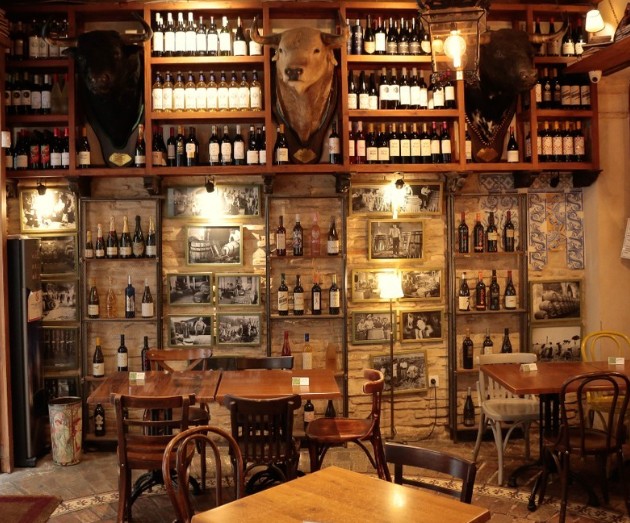 restaurant