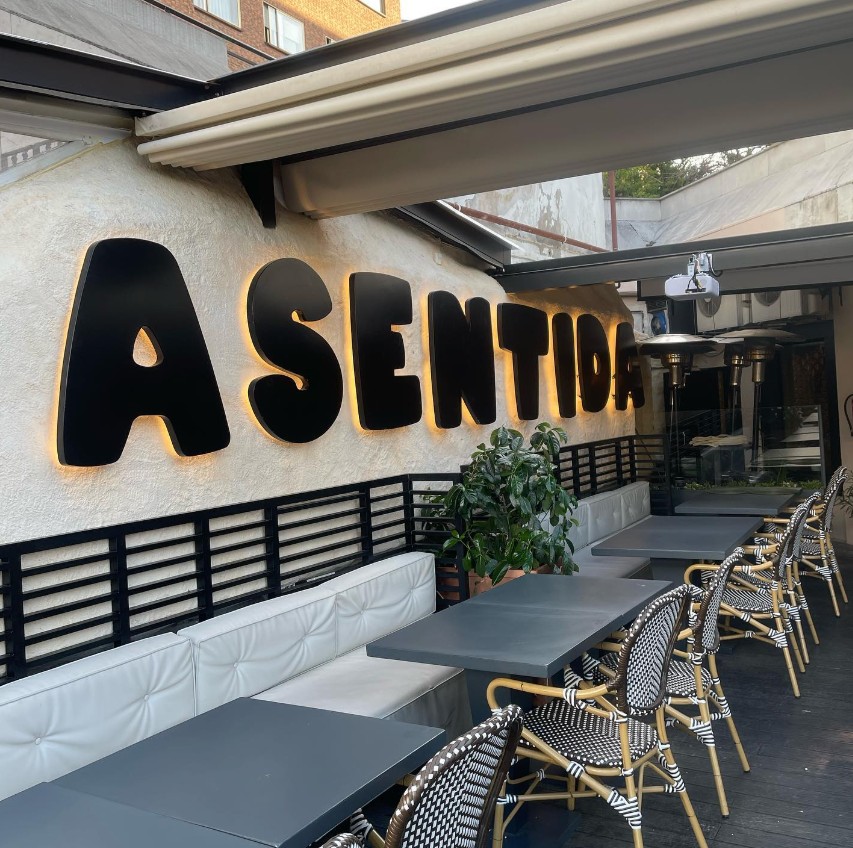 restaurant