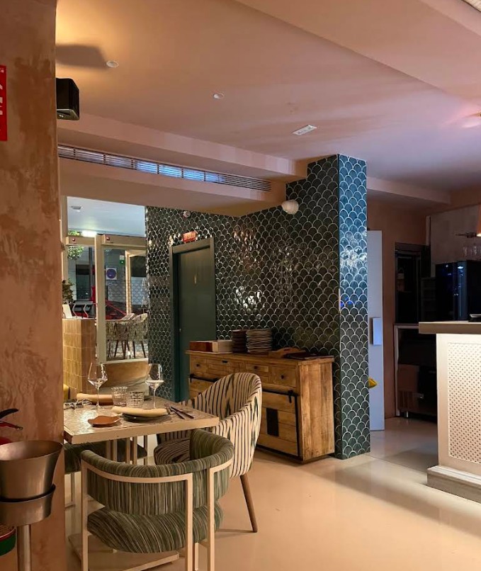 restaurant