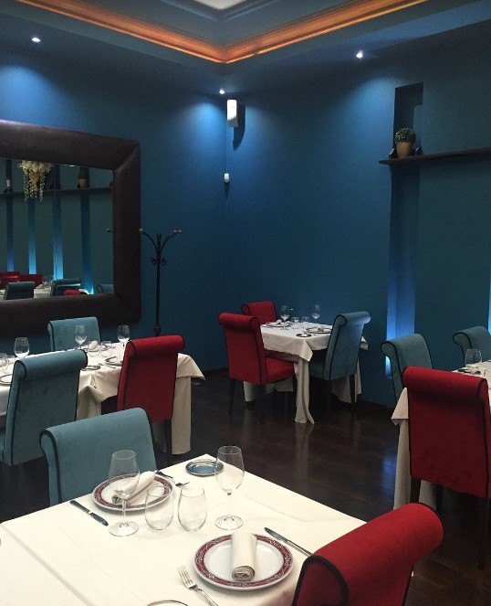 restaurant