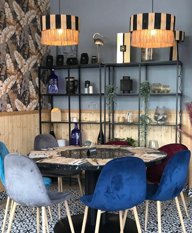 restaurant