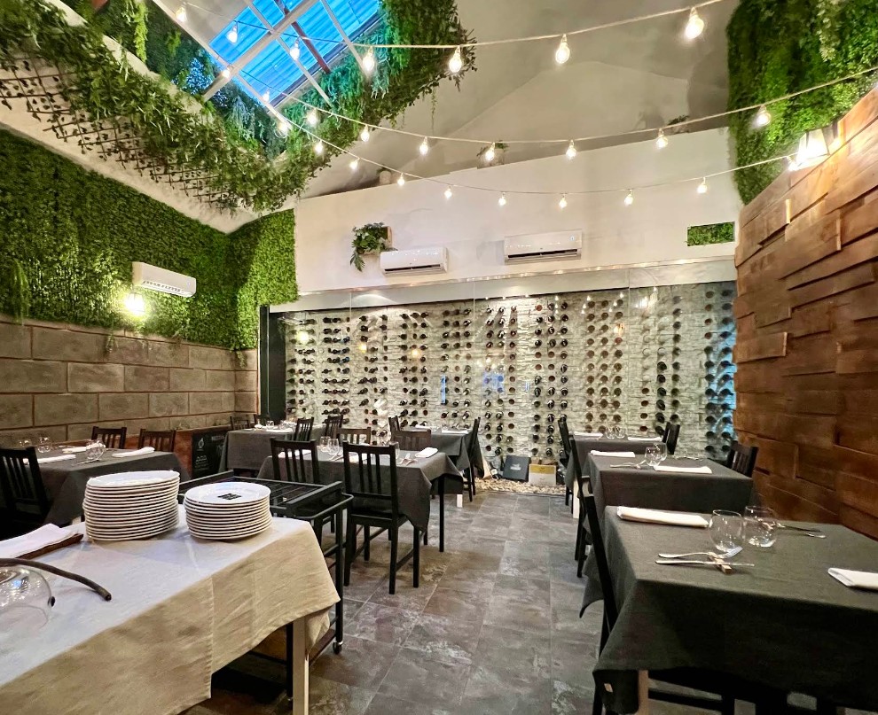 restaurant