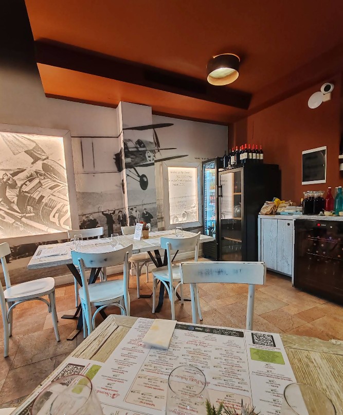 restaurant