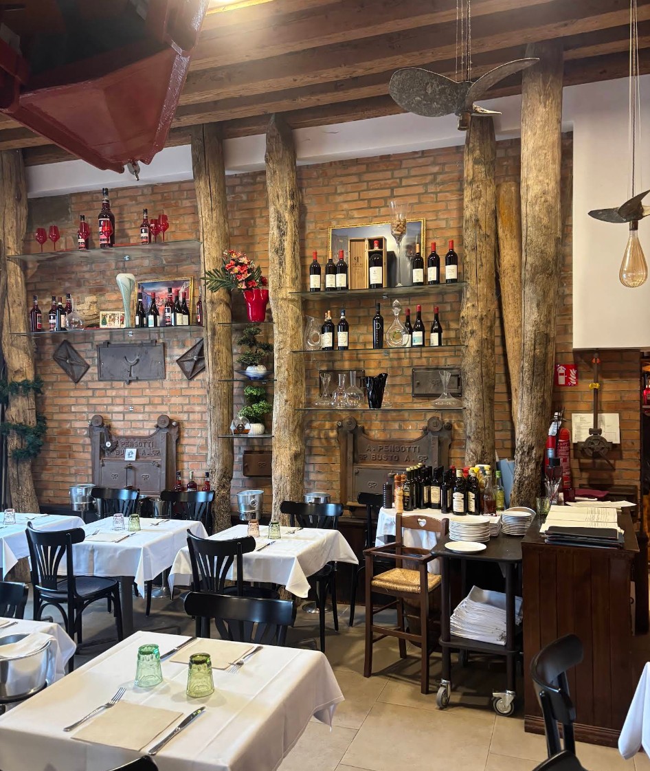 restaurant