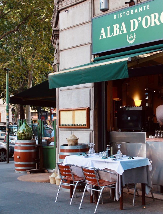 restaurant