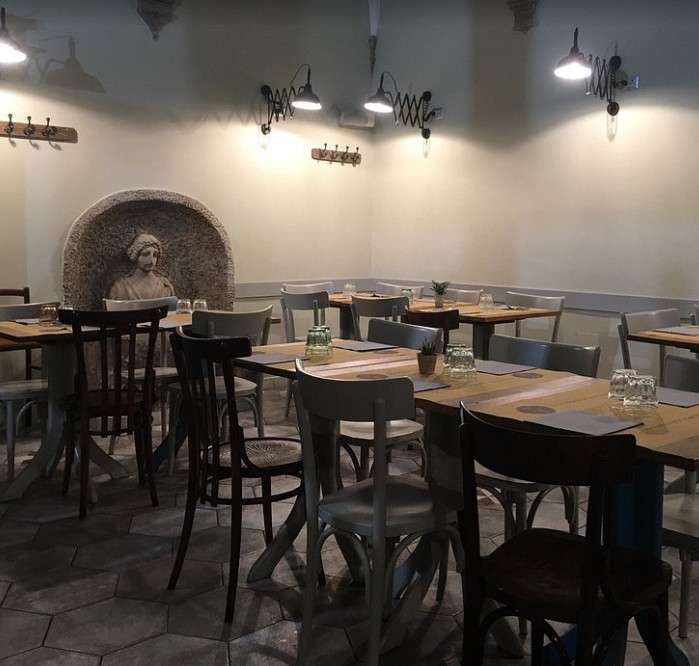 restaurant