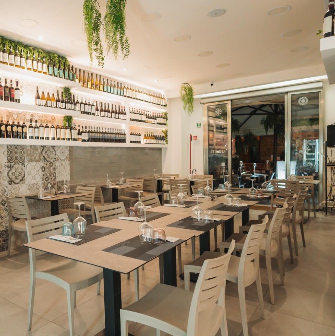 restaurant