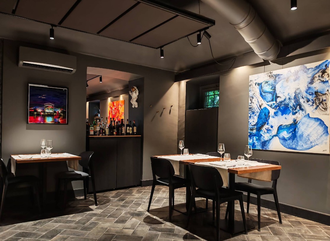 restaurant