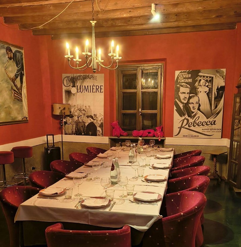 restaurant
