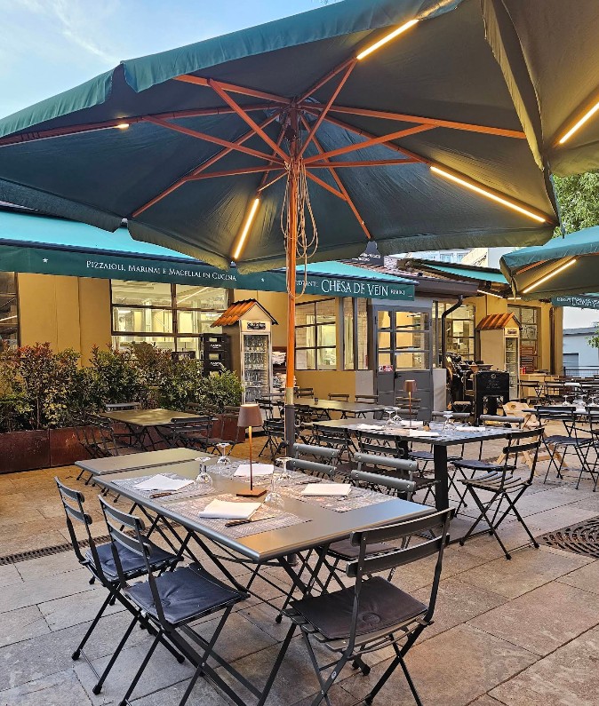restaurant