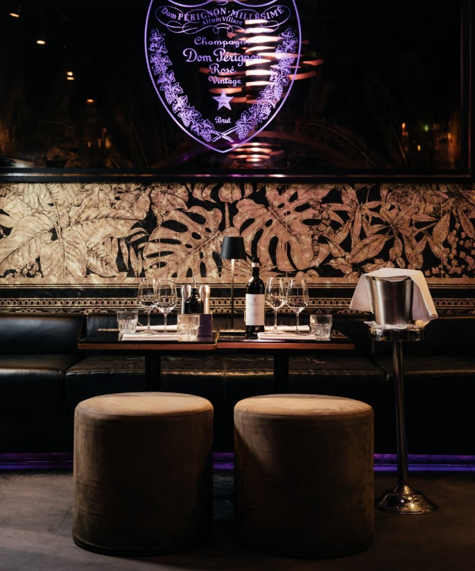 restaurant