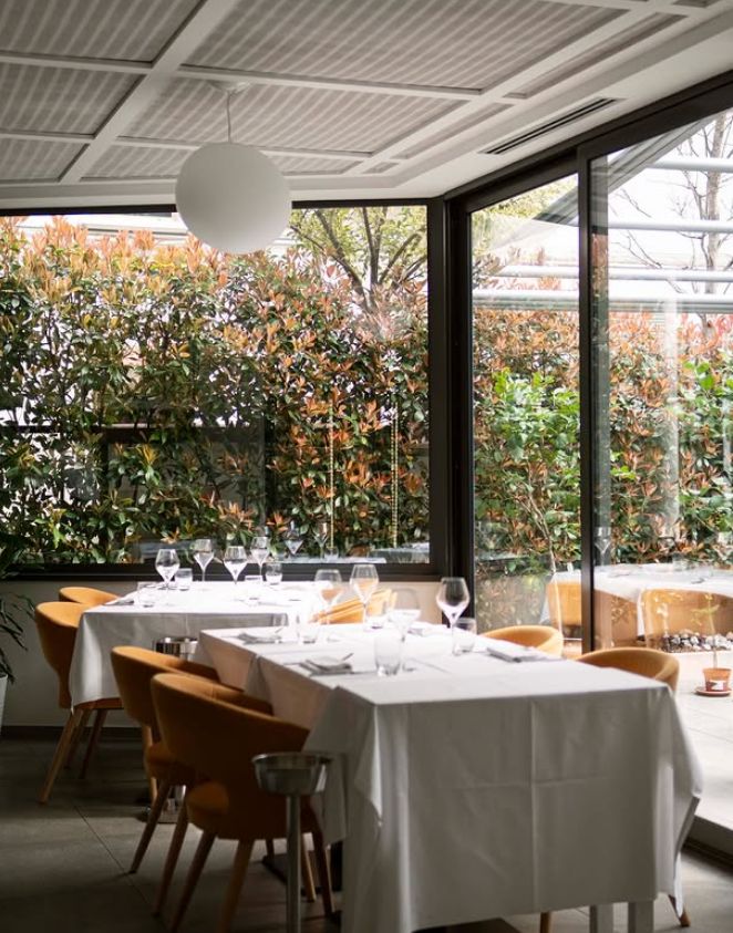 restaurant