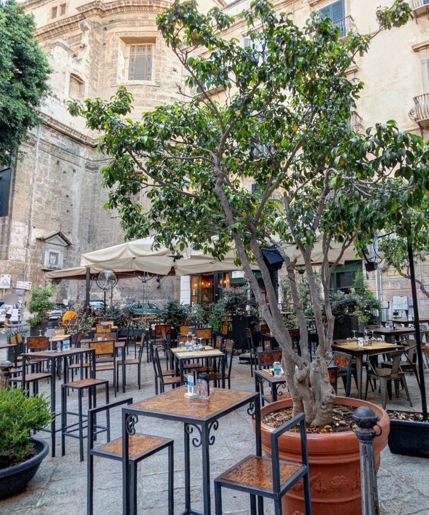 restaurant