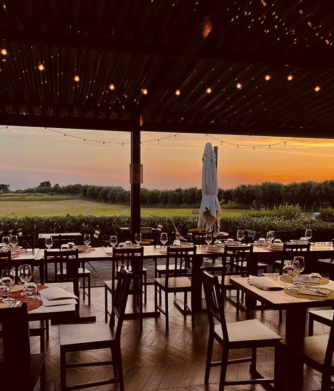 restaurant