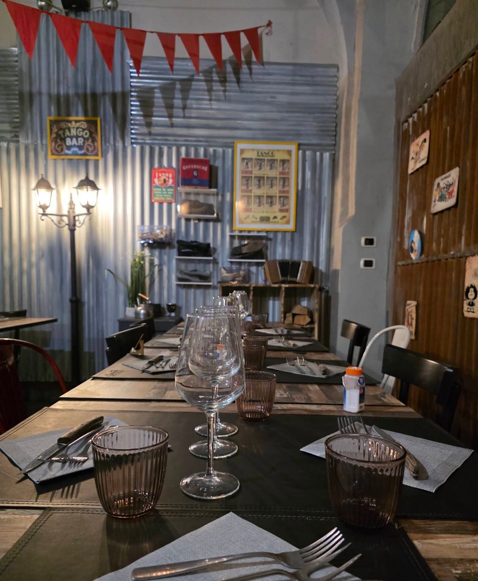 restaurant