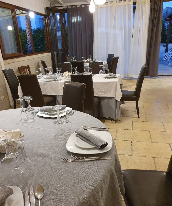 restaurant