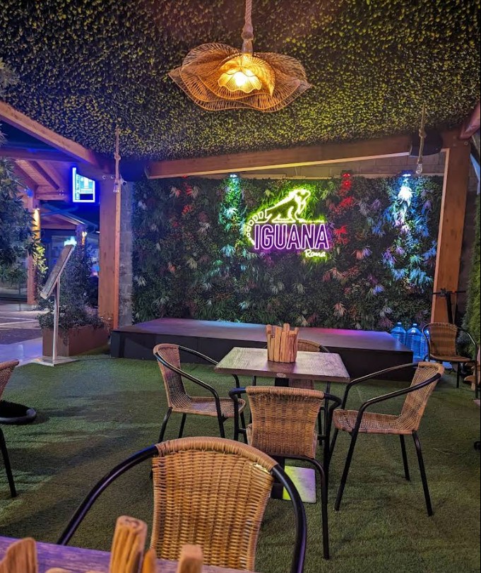 restaurant