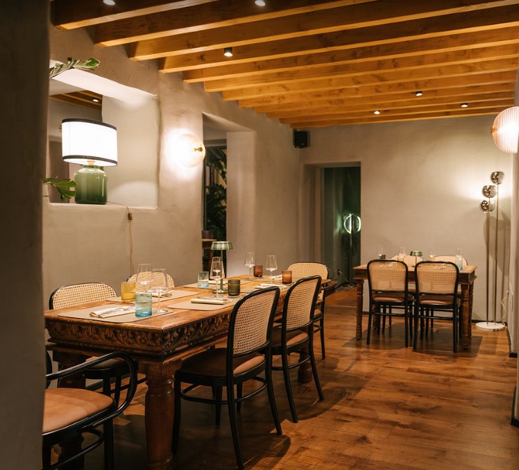 restaurant