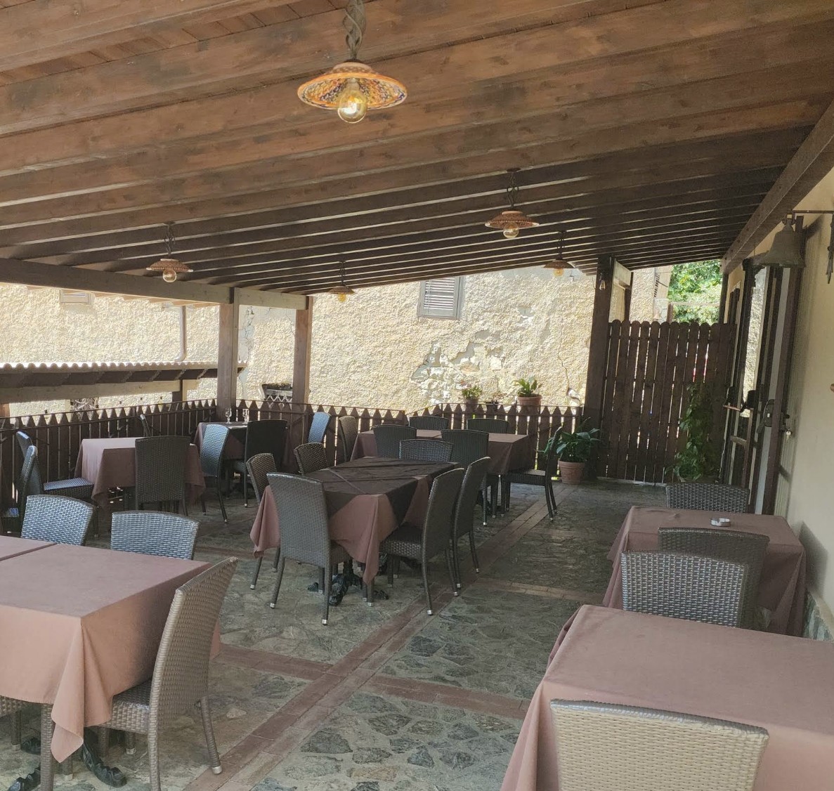 restaurant