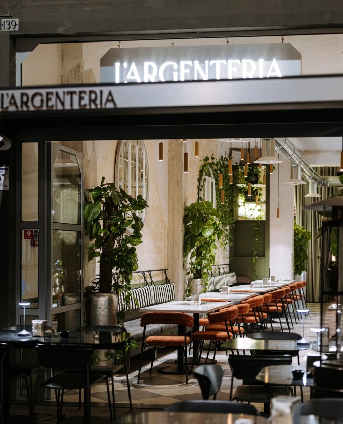 restaurant
