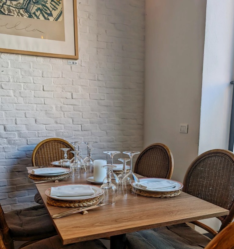 restaurant