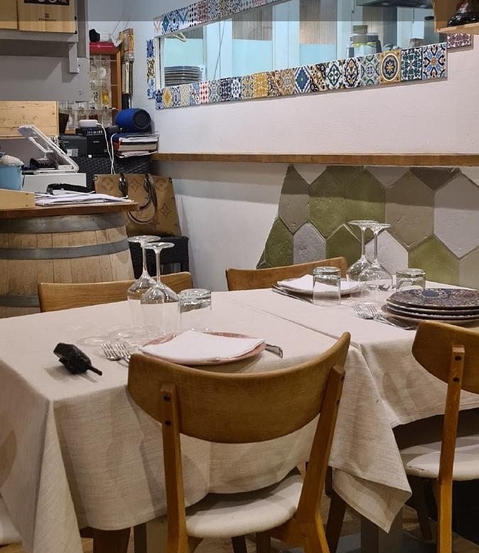 restaurant