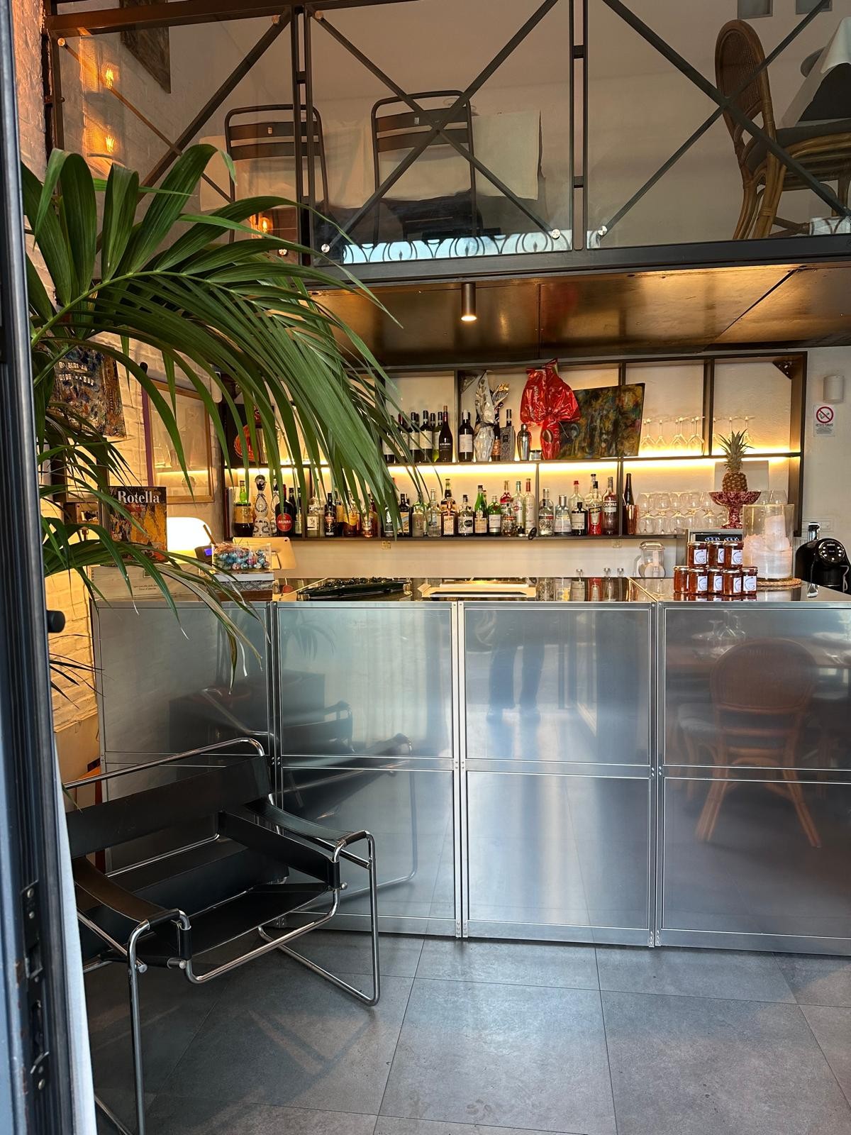 restaurant