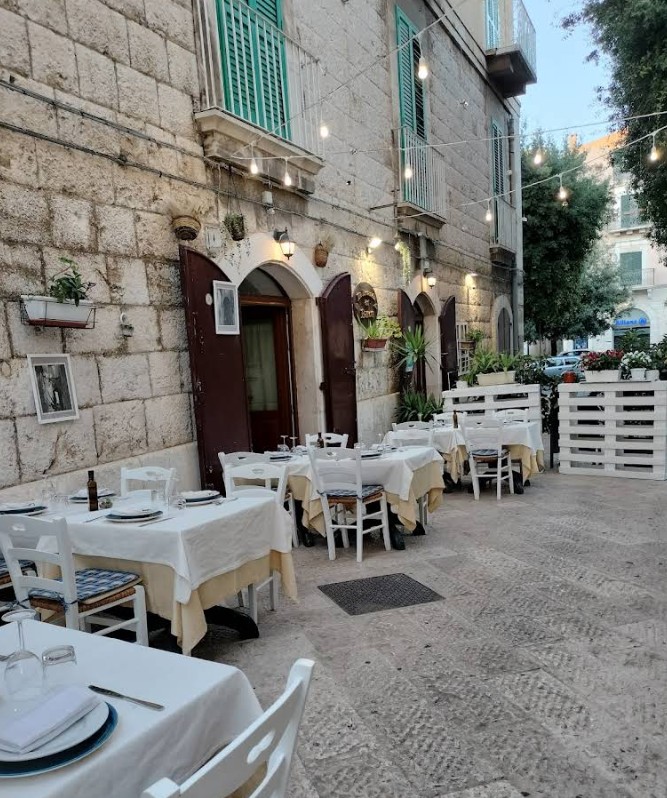 restaurant
