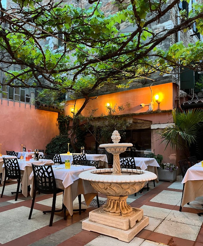 restaurant