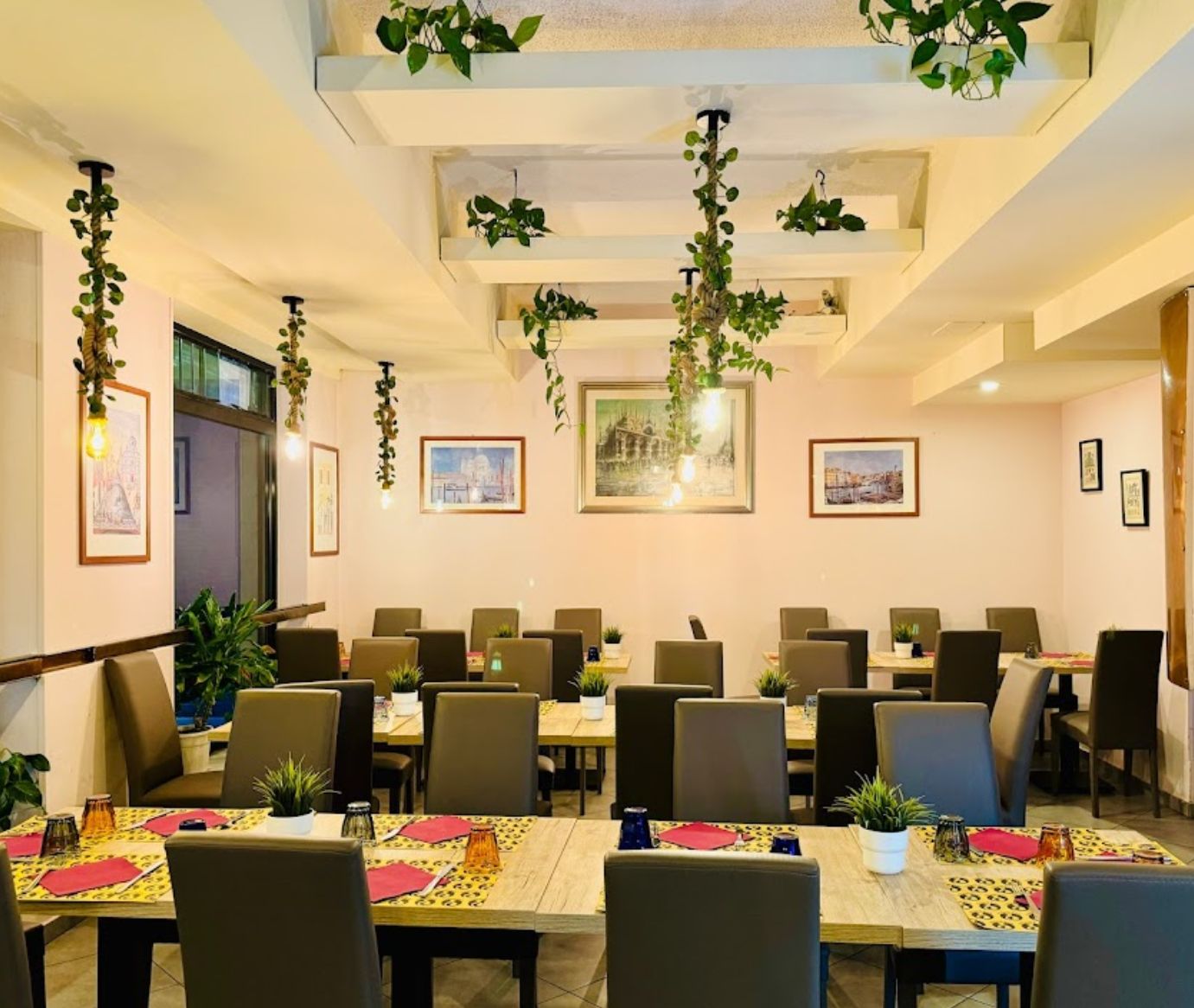 restaurant