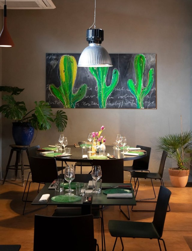 restaurant