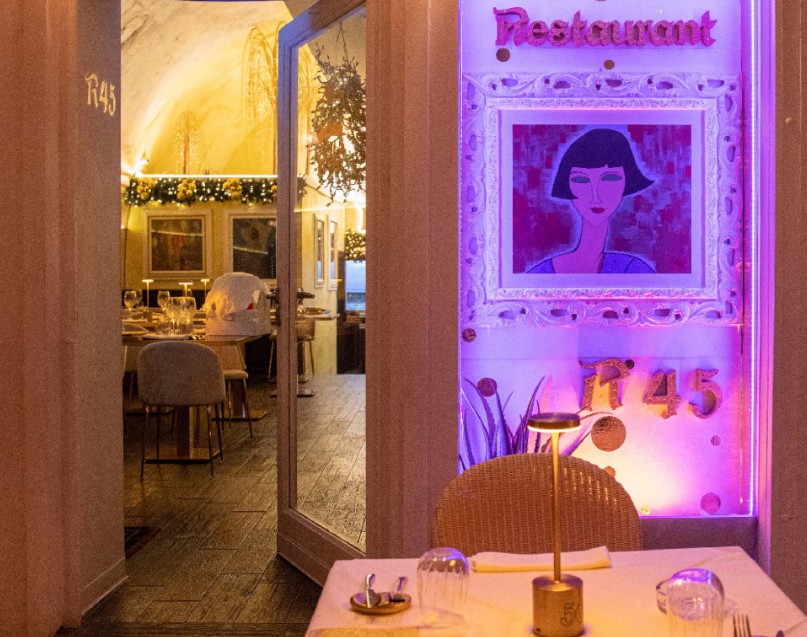 restaurant