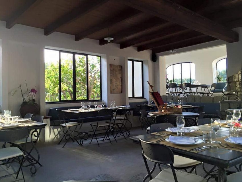 restaurant