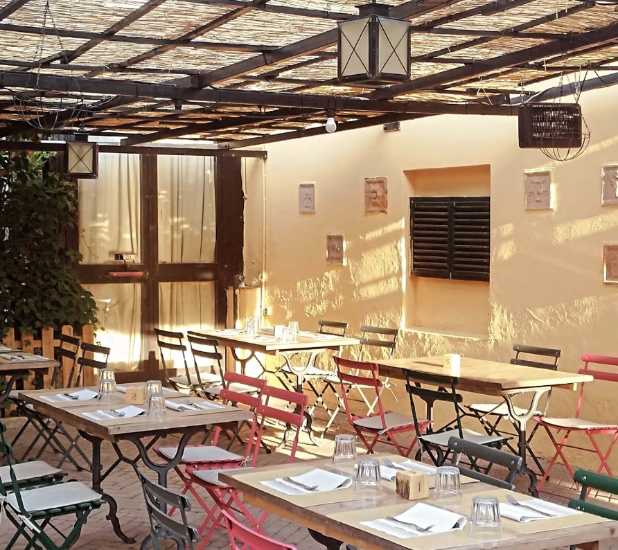 restaurant