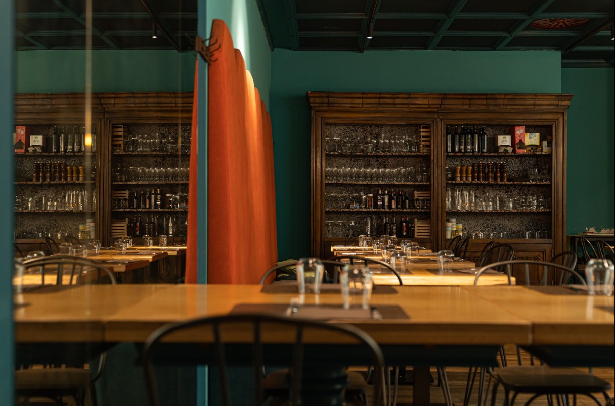 restaurant