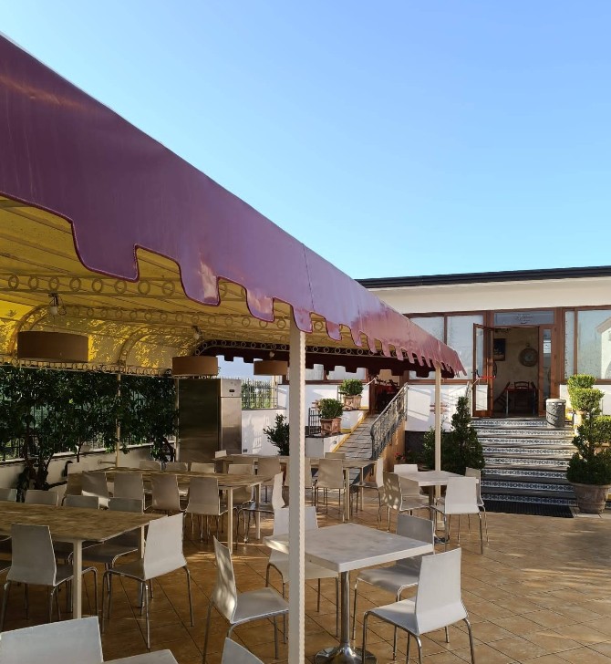 restaurant