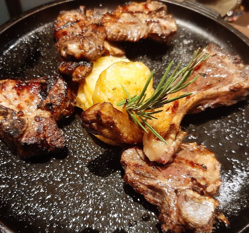 restaurant
