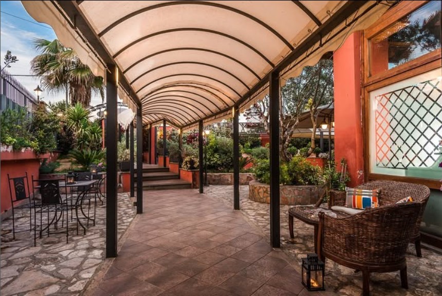 restaurant