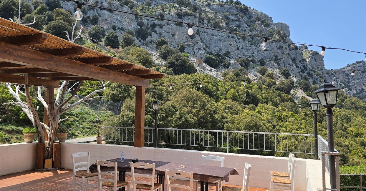 restaurant